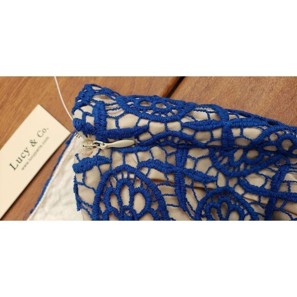 NWT Lucy & Co. Blue & Beige Crochtet Pencil Skirt Size Medium - Picture 3 of 16